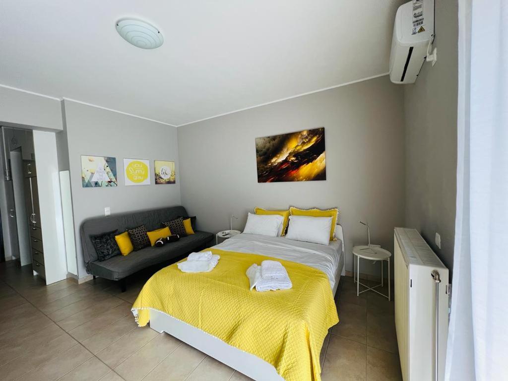 Sunlight Studio Apartment Athena Bagian luar foto